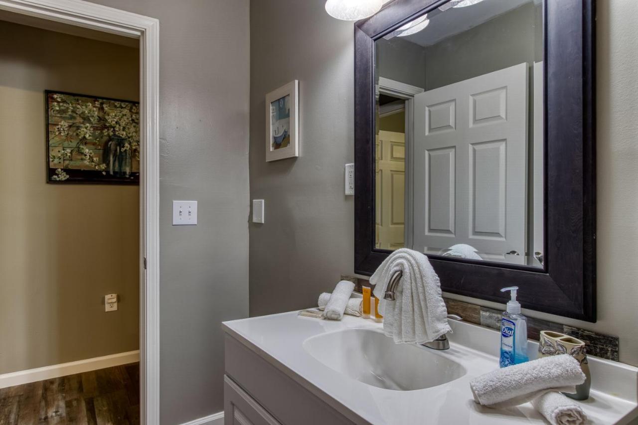 Fun & Games By Honeybearcabins 2Br/1Ba Sleeps 7 سيفيرفيل المظهر الخارجي الصورة