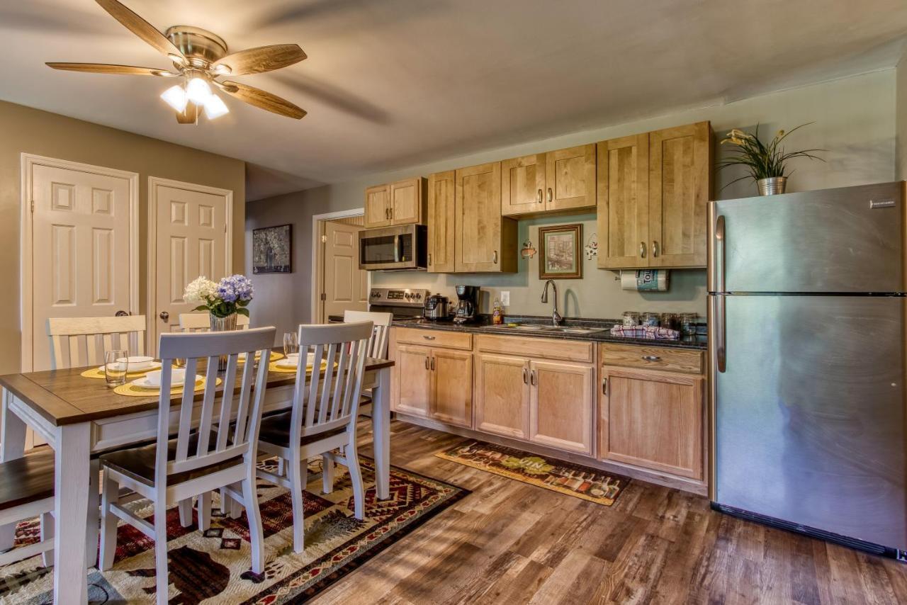 Fun & Games By Honeybearcabins 2Br/1Ba Sleeps 7 سيفيرفيل المظهر الخارجي الصورة