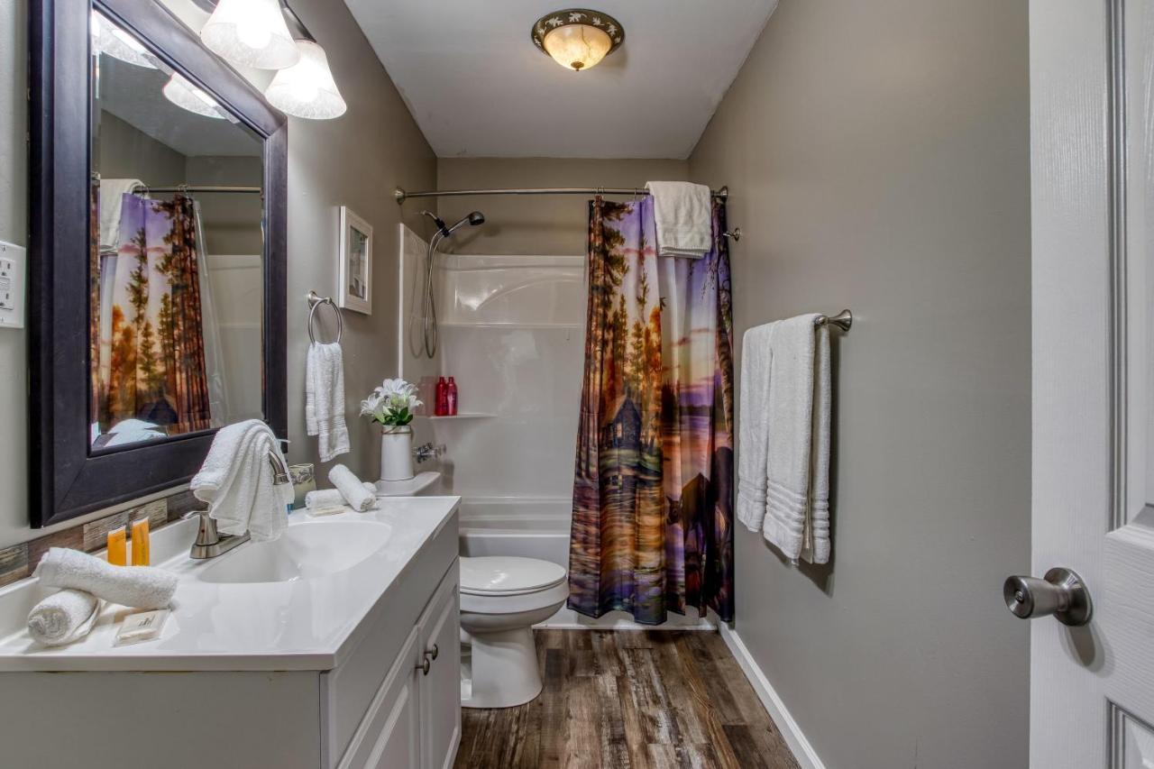 Fun & Games By Honeybearcabins 2Br/1Ba Sleeps 7 سيفيرفيل المظهر الخارجي الصورة